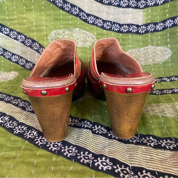 Spring Step Aztec Studded Leather High Heel Clog Mules Size 40 - Picture 4 of 13